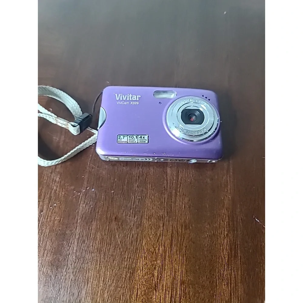 Vivitar ViviCam X029 Purple 10.1MP Digital Camera 4x Zoom Untested